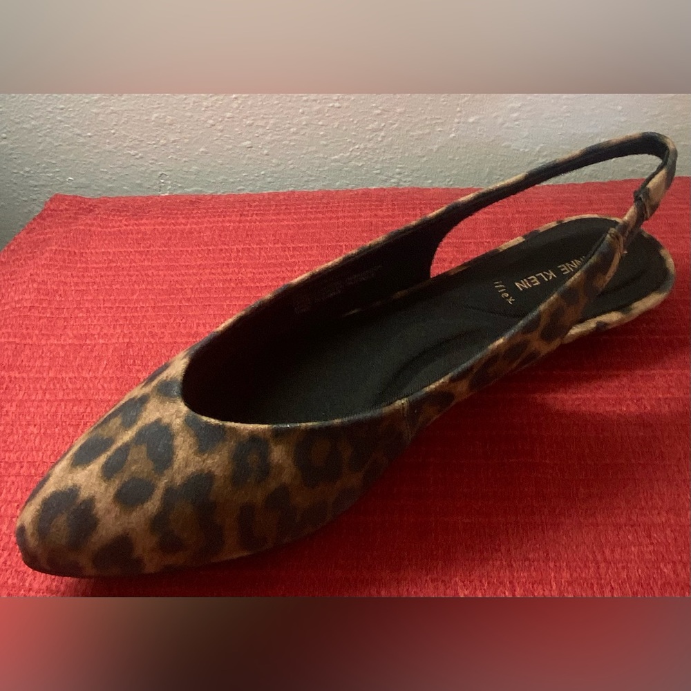 NWT… ANN KLEIN LEOPARD SLINGBACK FLATS - Picture 16 of 16